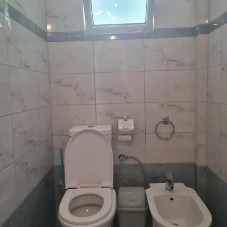 Emili Apartman