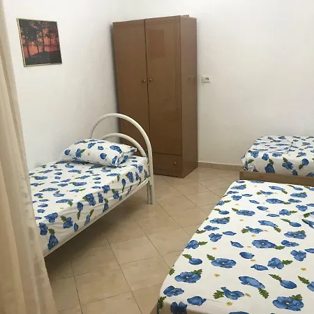 Apartment Emili Borsh