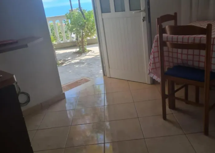 Emili Apartman *