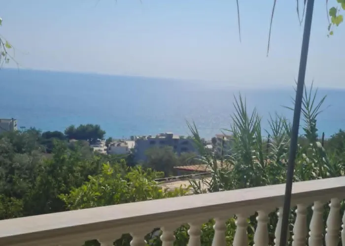 Apartman Emili Borsh