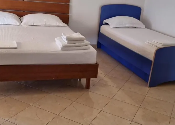 Emili Apartman *